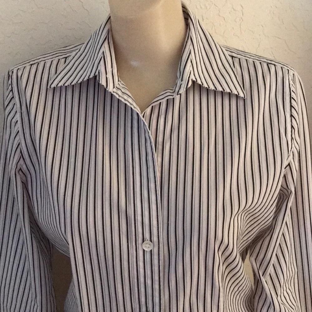 2 LS The Limited button down Blouses EUC - Picture 3 of 8
